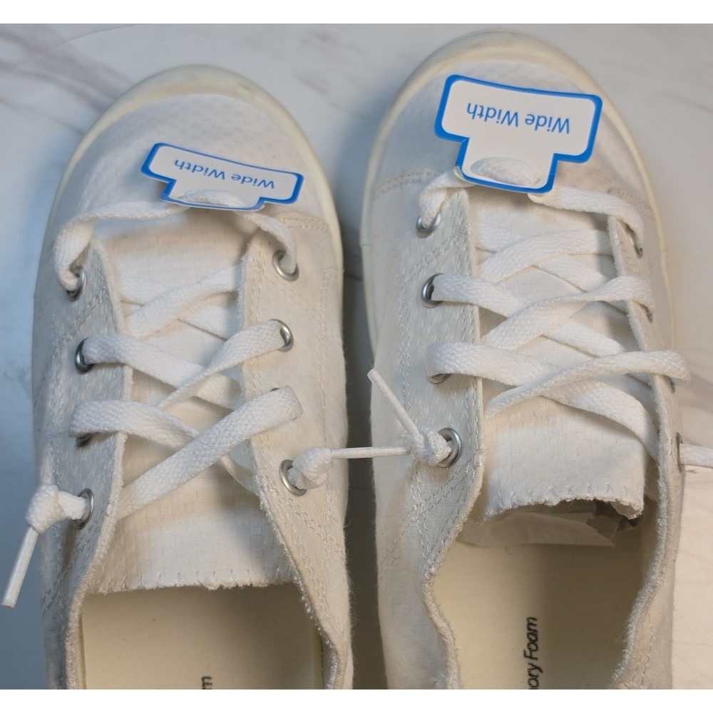 Time And Tru White Wide Width Memory‎ Foam Lace Up Women's Sneakers